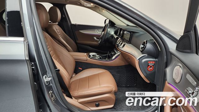 Mercedes-Benz E-Class E300 Avantgarde