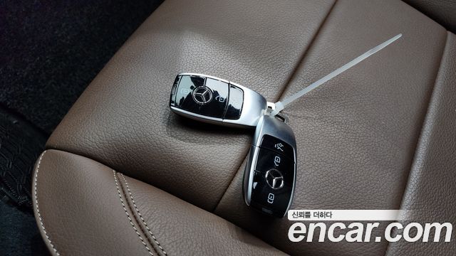 Mercedes-Benz E-Class E300 Avantgarde