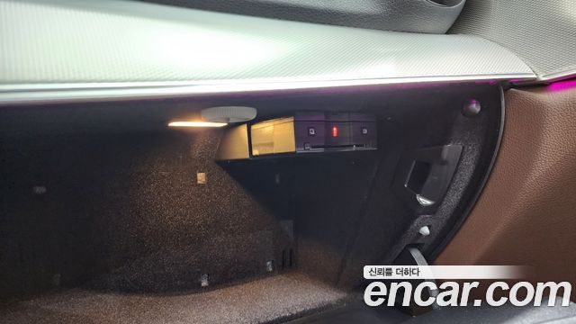 Mercedes-Benz E-Class E300 Avantgarde