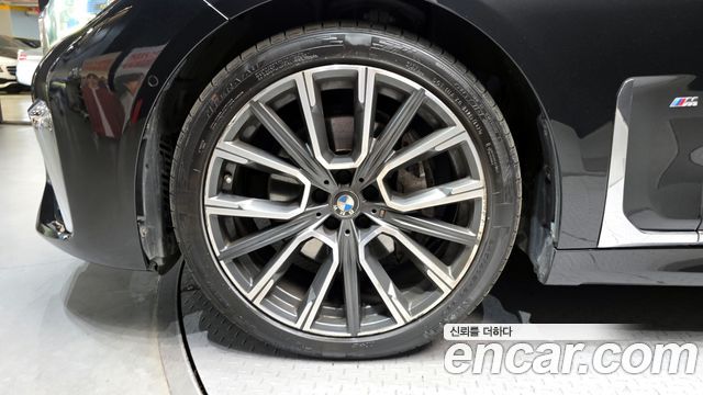 BMW 7-Series 740d xDrive M Sport