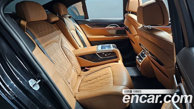 BMW 7-Series 740d xDrive M Sport