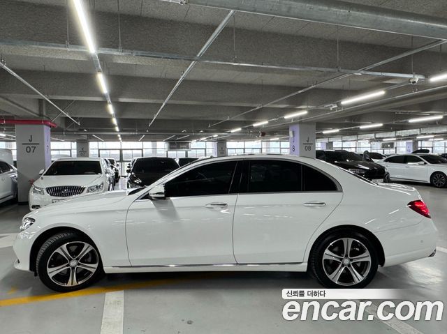 Mercedes-Benz E-Class E200 Avantgarde