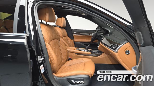 BMW 7-Series 730Ld xDrive Design Pure Excellence