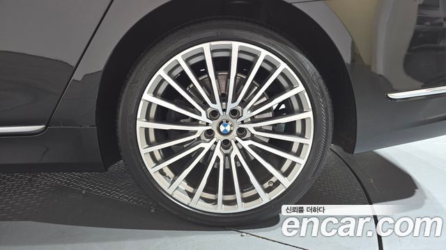 BMW 7-Series 730Ld xDrive Design Pure Excellence