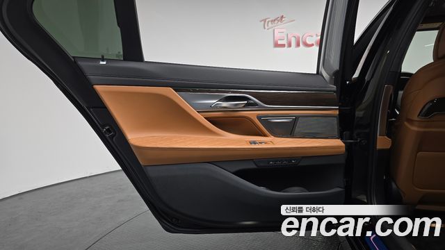 BMW 7-Series 730Ld xDrive Design Pure Excellence