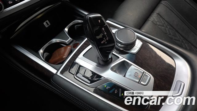 BMW 7-Series 740Li xDrive