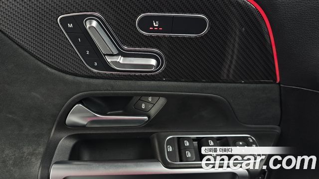 Mercedes-Benz GLB-Class AMG GLB35 4MATIC