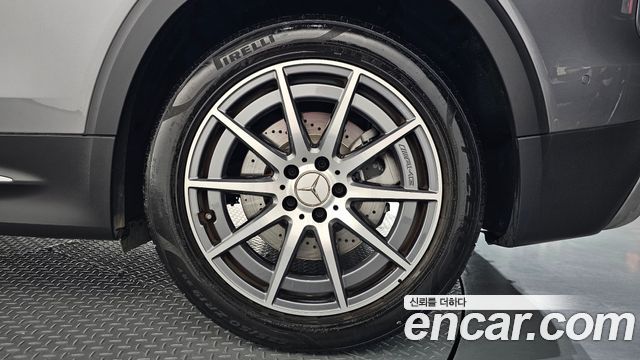 Mercedes-Benz GLB-Class AMG GLB35 4MATIC