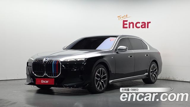 BMW 7-Series 740i xDrive M Sport