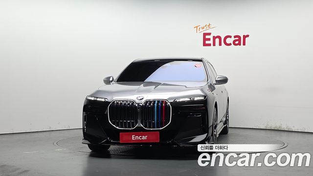 BMW 7-Series 740i xDrive M Sport