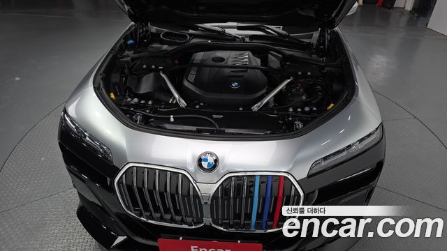 BMW 7-Series 740i xDrive M Sport