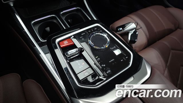 BMW 7-Series 740i xDrive M Sport