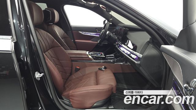 BMW 7-Series 740i xDrive M Sport