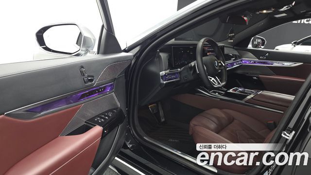 BMW 7-Series 740i xDrive M Sport