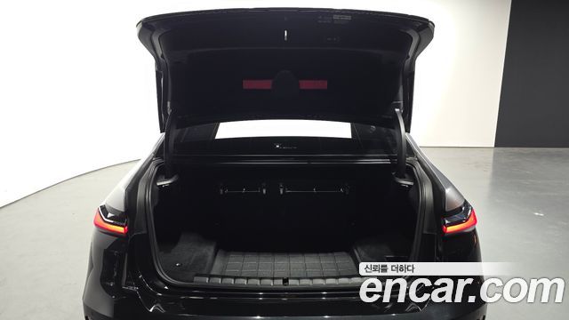 BMW 7-Series 740i xDrive M Sport