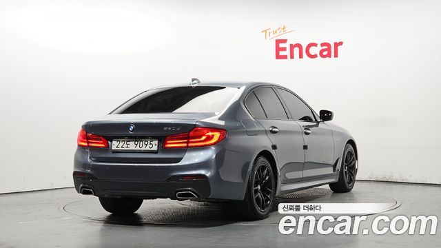 BMW 5-Series 520d M Sport package