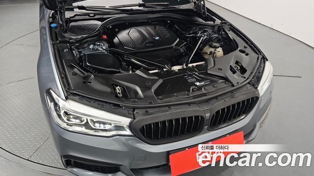 BMW 5-Series 520d M Sport package