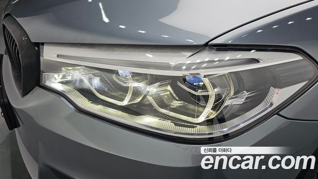 BMW 5-Series 520d M Sport package