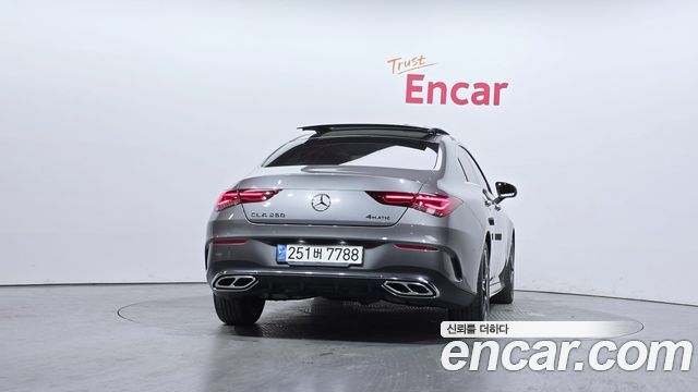 Mercedes-Benz CLA-Class CLA250 4MATIC