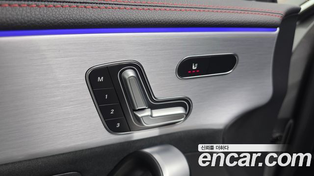 Mercedes-Benz CLA-Class CLA250 4MATIC