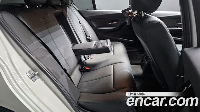 BMW 3-Series 320d