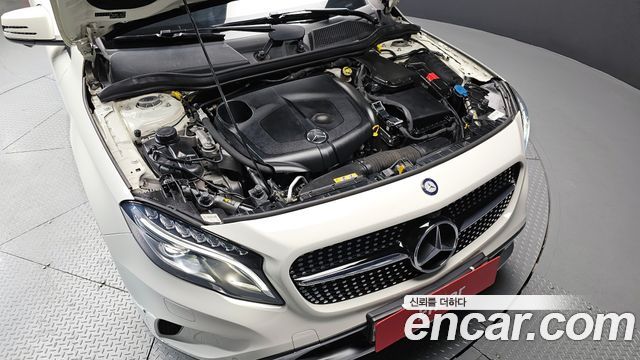 Mercedes-Benz GLA-Class GLA200 d