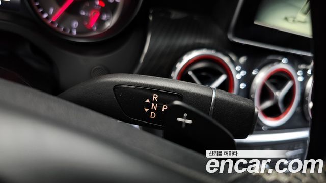 Mercedes-Benz GLA-Class GLA200 d