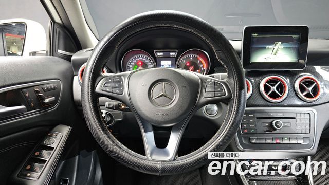 Mercedes-Benz GLA-Class GLA200 d