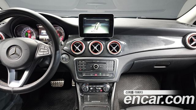 Mercedes-Benz GLA-Class GLA200 d