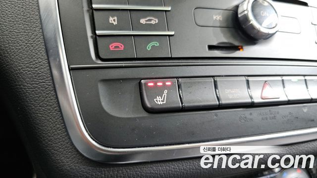 Mercedes-Benz GLA-Class GLA200 d