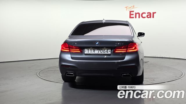 BMW 5-Series 520d xDrive M Sport Package Plus