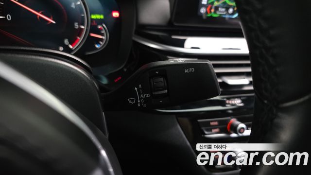 BMW 5-Series 520d xDrive M Sport Package Plus