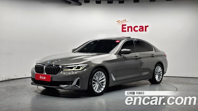 BMW 5-Series 520i Luxury