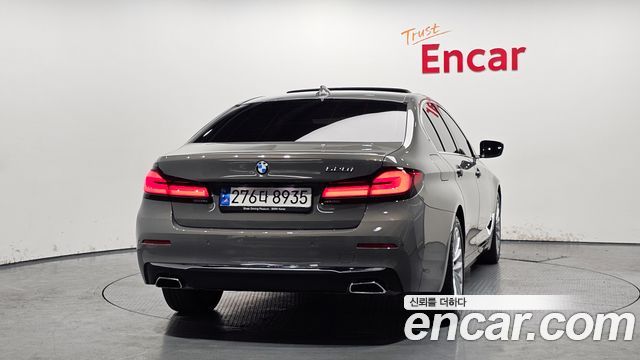 BMW 5-Series 520i Luxury