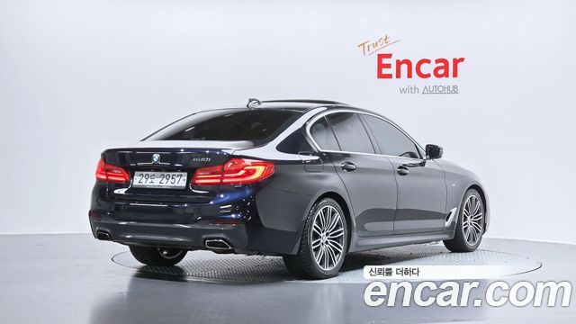 BMW 5-Series 530i M Sport Package Plus
