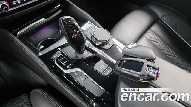 BMW 5-Series 530i M Sport Package Plus