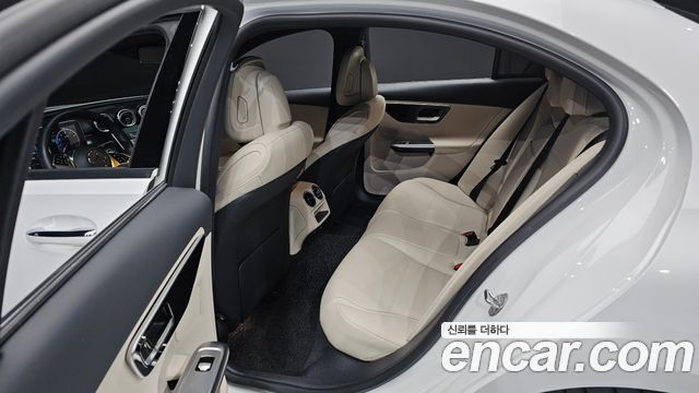 Mercedes-Benz C-Class C300 4MATIC Avantgarde