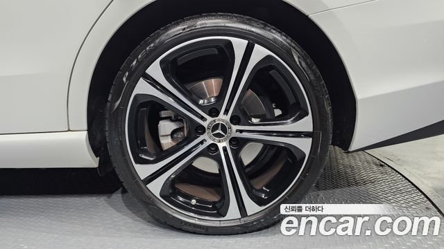 Mercedes-Benz C-Class C300 4MATIC Avantgarde