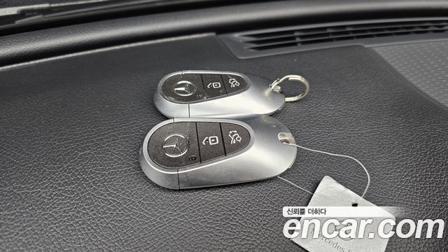 Mercedes-Benz C-Class C300 4MATIC Avantgarde