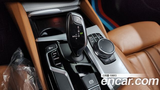 BMW 5-Series 520d M Sport package