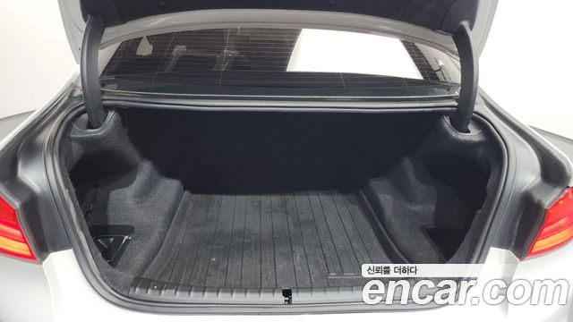 BMW 5-Series 520d M Sport package