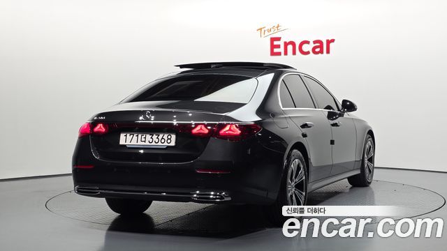 Mercedes-Benz E-Class E200 Avantgarde