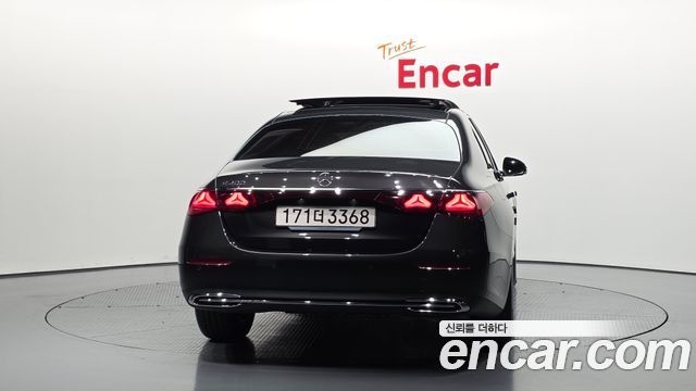 Mercedes-Benz E-Class E200 Avantgarde