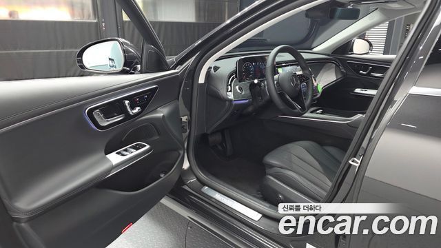 Mercedes-Benz E-Class E200 Avantgarde
