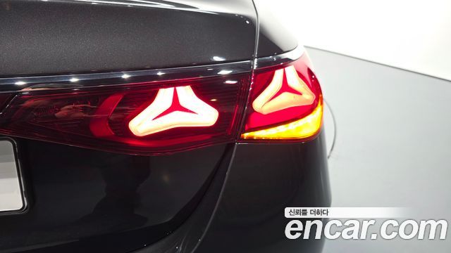 Mercedes-Benz E-Class E200 Avantgarde