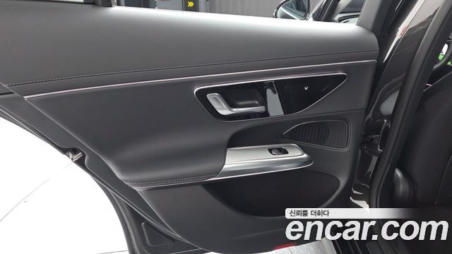 Mercedes-Benz E-Class E200 Avantgarde