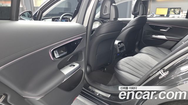 Mercedes-Benz E-Class E200 Avantgarde