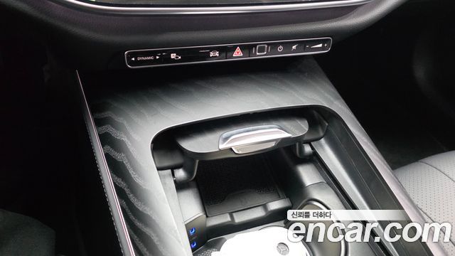 Mercedes-Benz E-Class E200 Avantgarde