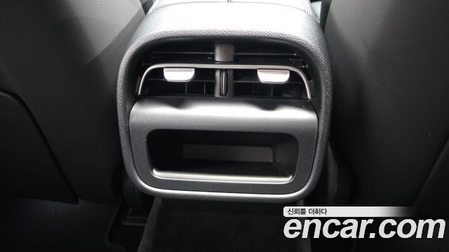 Mercedes-Benz E-Class E200 Avantgarde