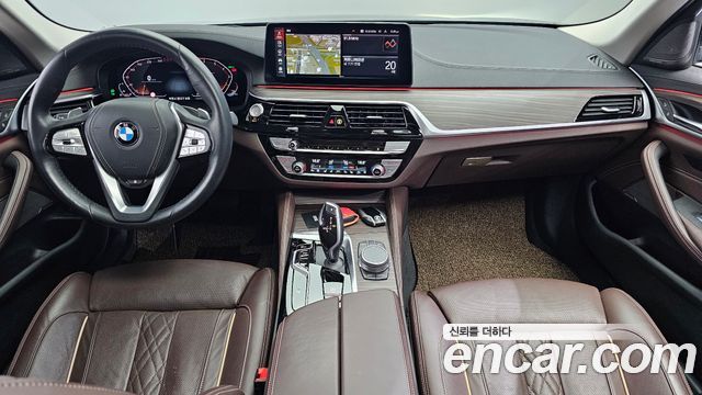 BMW 5-Series 530i xDrive Luxury